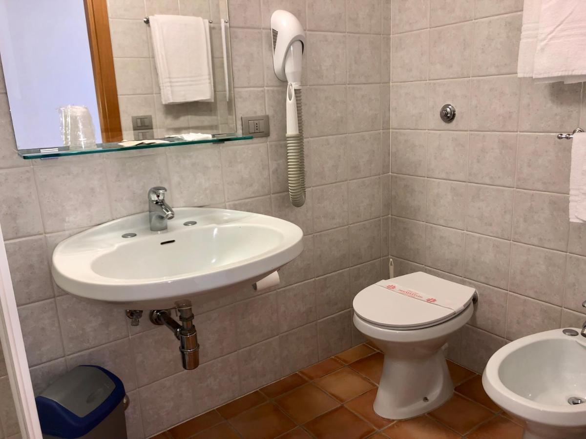 Hotel Di Rocco 로레토아프루티노 외부 사진